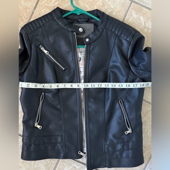 Catalonia Black Faux Leather Jacket with Zipper Details Size M - Picture 7 of 8